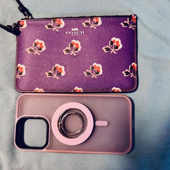 Coach wristlet - Picture 3 of 4